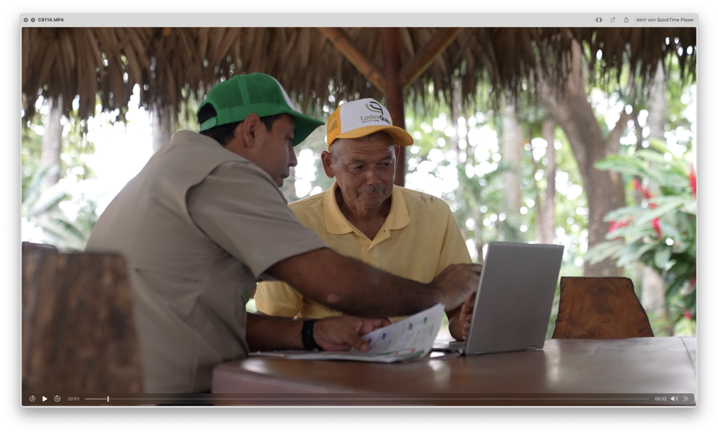 Foto Nosotros